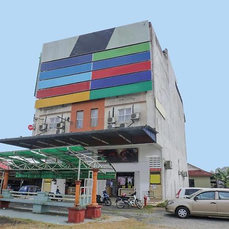 Kuala Berang Oyo 90162 Aj Hotel المظهر الخارجي الصورة