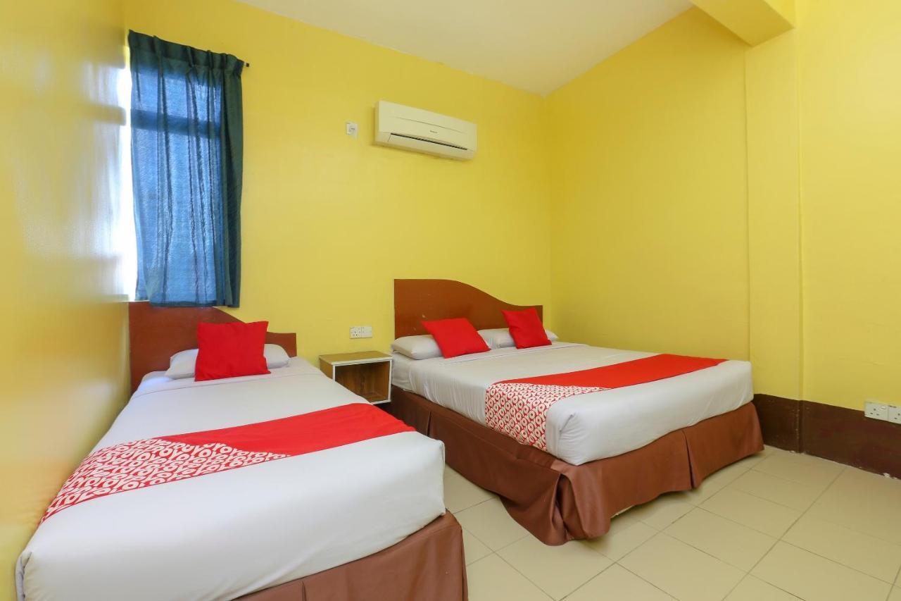 Kuala Berang Oyo 90162 Aj Hotel المظهر الخارجي الصورة