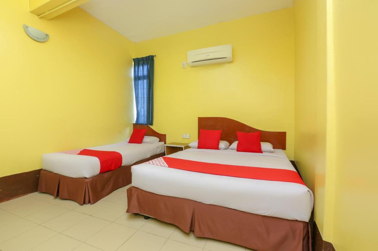 Kuala Berang Oyo 90162 Aj Hotel المظهر الخارجي الصورة